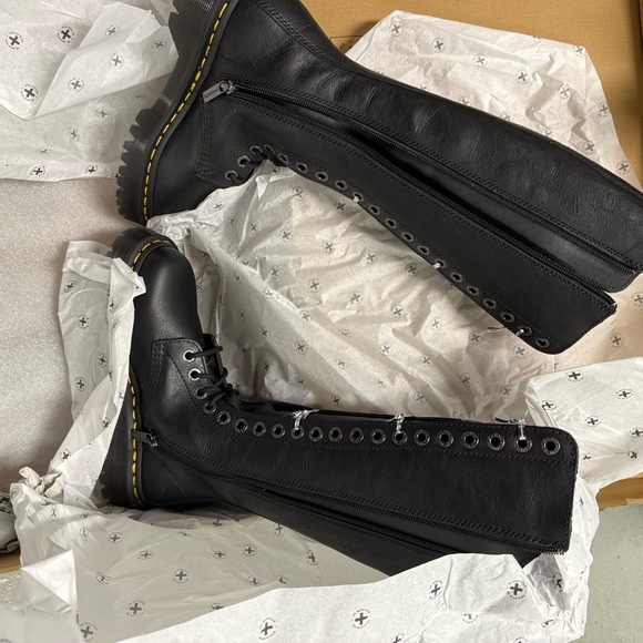 NWB Dr. Martens Sz 6 1b60 Bex Lace Up Boot Black